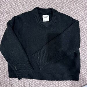 Abercrombie & Fitch Men's Black Crewneck Sweater